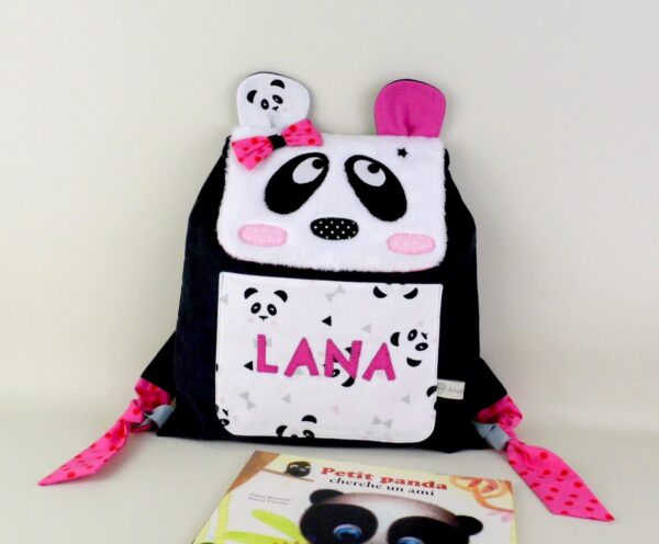 Cartable panda maternelle personnalisable, sac bébé crèche personnalisé prénom Lana, cadeau enfant qui aime les pandas