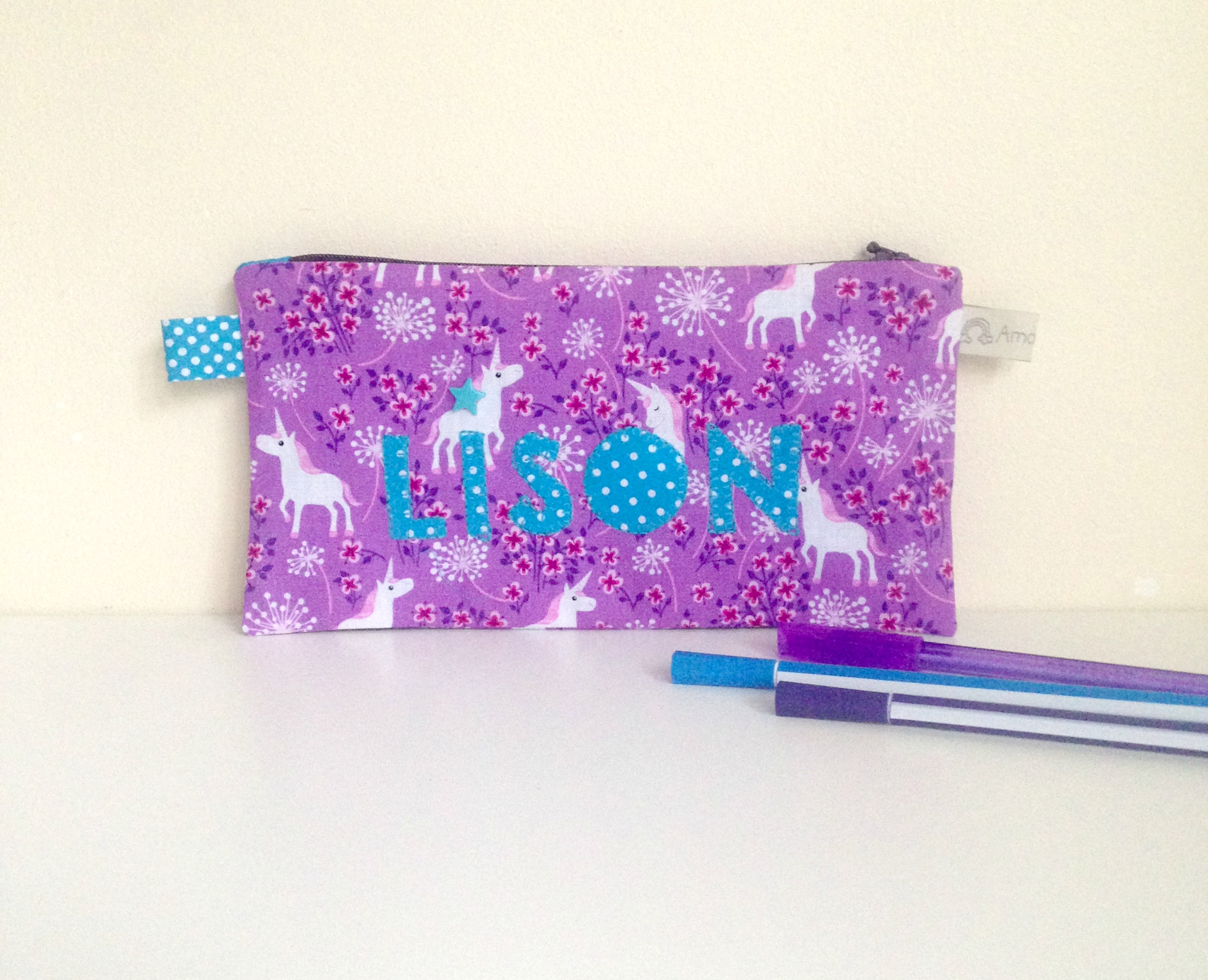 Trousse rose clair ecole crayon maquillage fee lune personnalisee