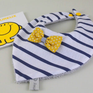 Bavoir bandana marin bleu et jaune moutarde, bavoir personnalisable bébé garçon, idée cadeau naissance bapteme